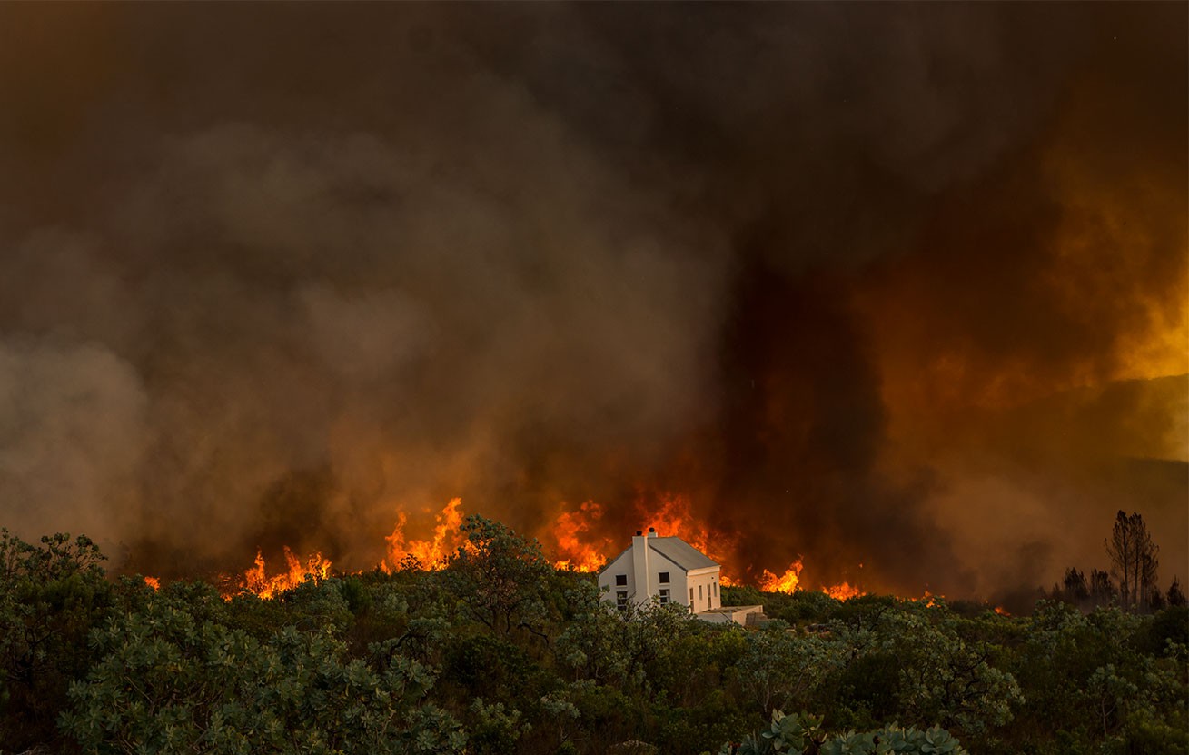 The forecast warned that an extreme cold front was to hit the Western Cape that night. Emergency services were preparing for storm waters, but the prefrontal wind conditions that pushed ahead of the storm fanned smouldering embers and unleashed a surge of fire comparable to the opening of floodgates. There was simply no stopping this conflagration once it had reached a certain level of intensity.