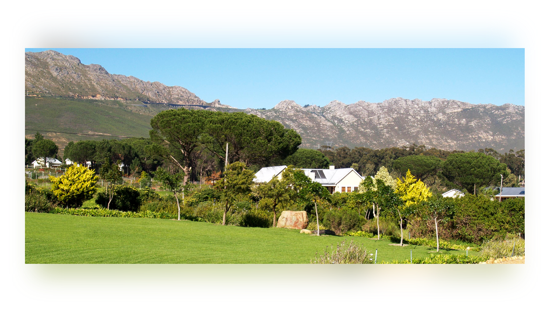 HIGH RIDING COUNTRY ESTATE