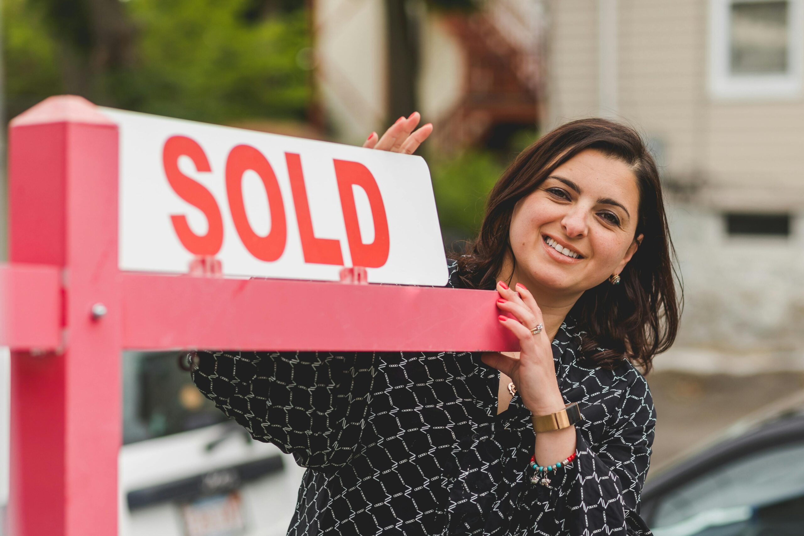 Is your house on the market but not selling here are 6 possible reasons