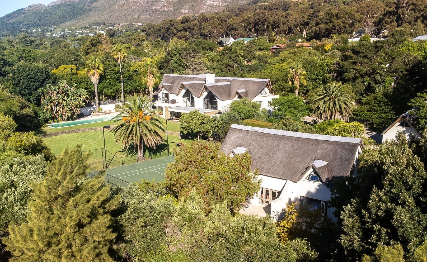 Luxury buyers shift to Hout Bay