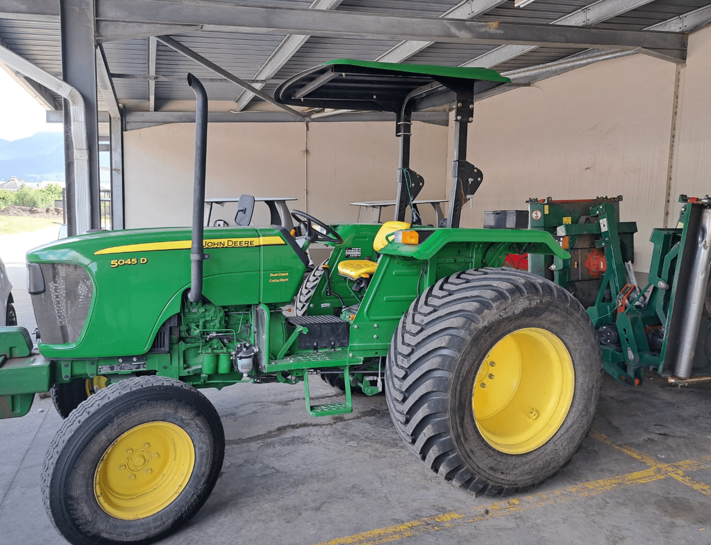 John Deere 5045D (that pulls the Wessex)